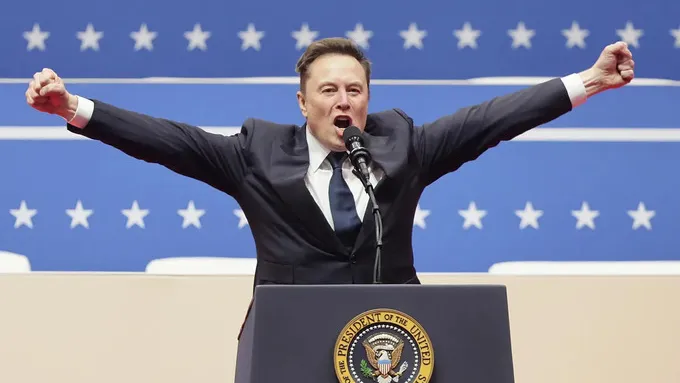 Ilon Mask boyligi ilk bor $800 mlrddan oshdi