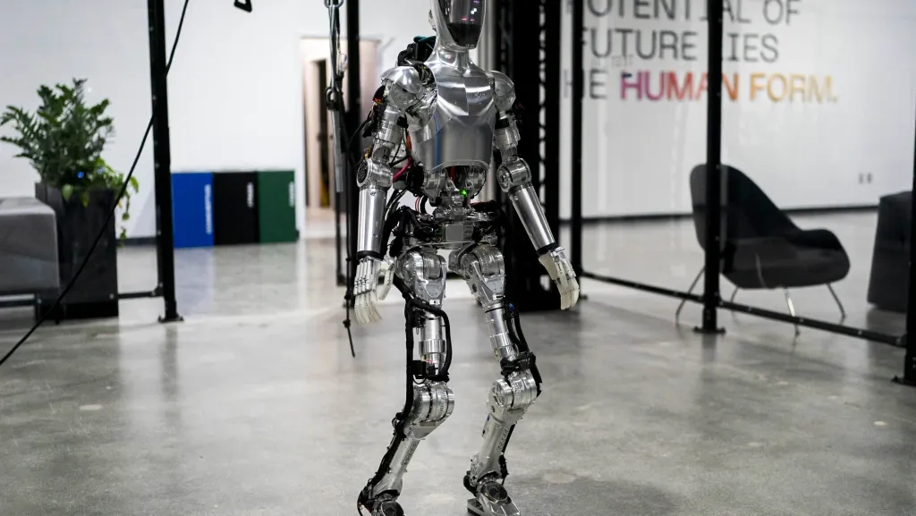 $6800 lik humanoid robot sotuvga chiqdi — hamma sotib olishi mumkin!