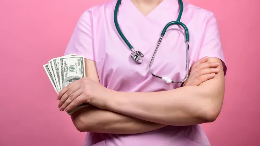 O‘zbekistonda parvarishlovchilarga yangi nafaqa joriy etiladi