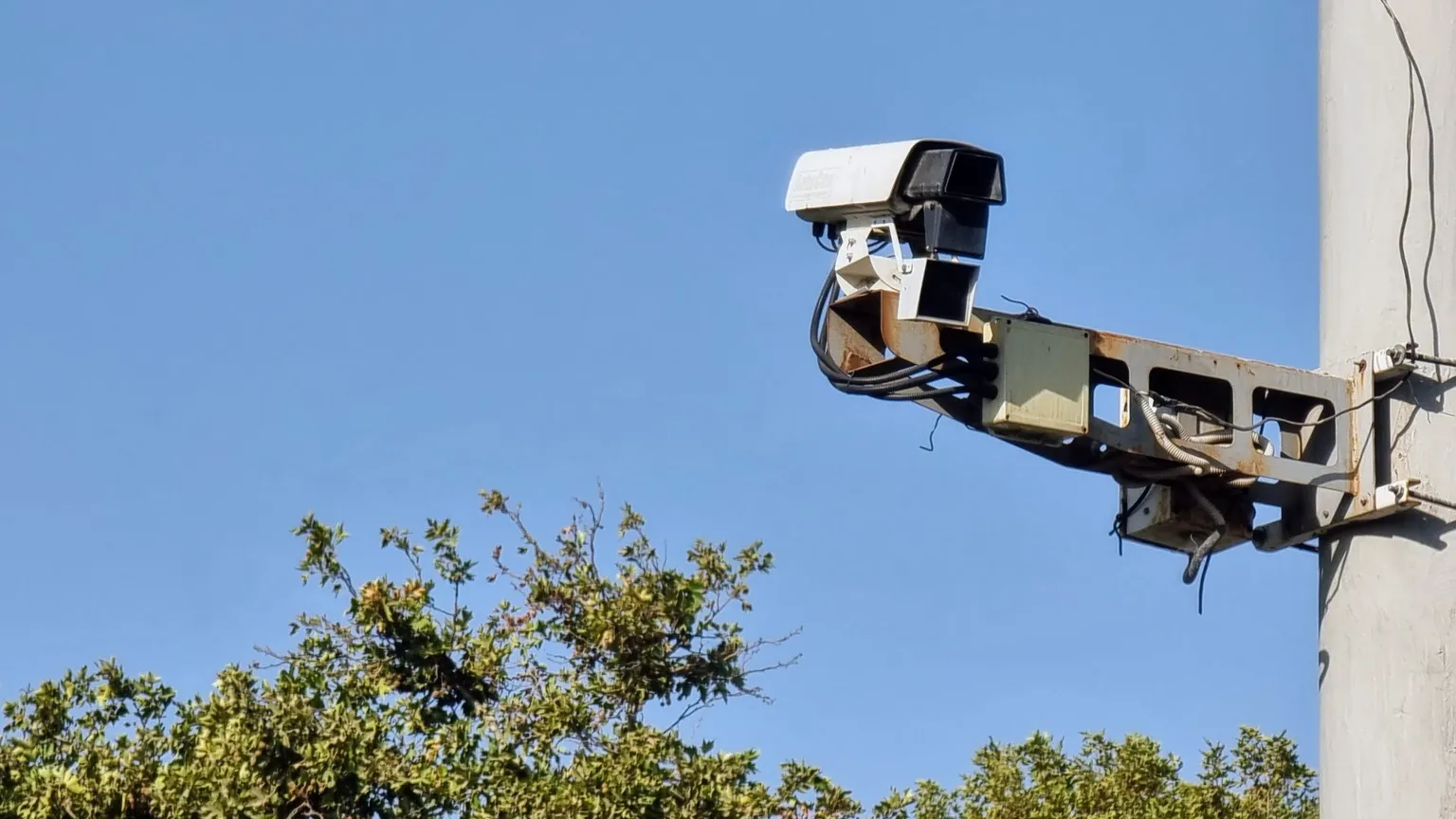 Kamera va radarlar orqali minglab haydovchilarga jarima ballari yozildi