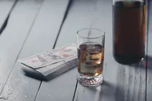 Restoran va mehmonxonalarda alkogol uchun naqd to‘lovga ruxsat beriladimi?