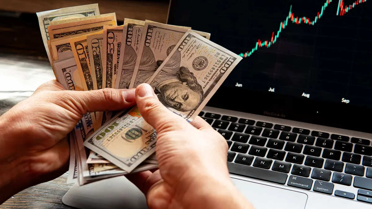 Markaziy bank valyuta kurslarini yangiladi. Dollar kursi qanchaga ko‘tarildi?